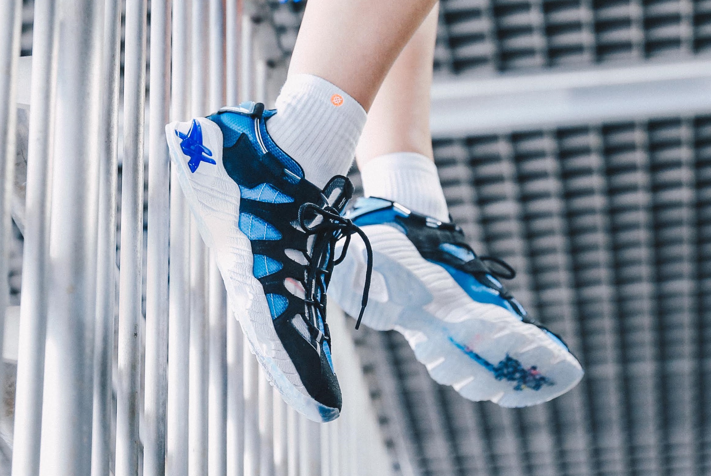 アトモス監修のアシックスタイガー「ゲルマイ“ネックスキン”」が発売